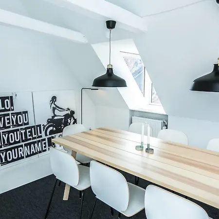 205sqm 2 Plan With 60sqm Private Rooftop Terrace *
