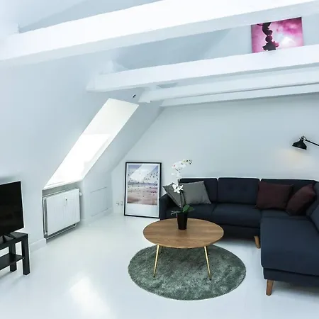 205sqm 2 Plan With 60sqm Private Rooftop Terrace